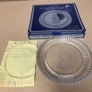 Goebel 1978 crystal glass annual pate